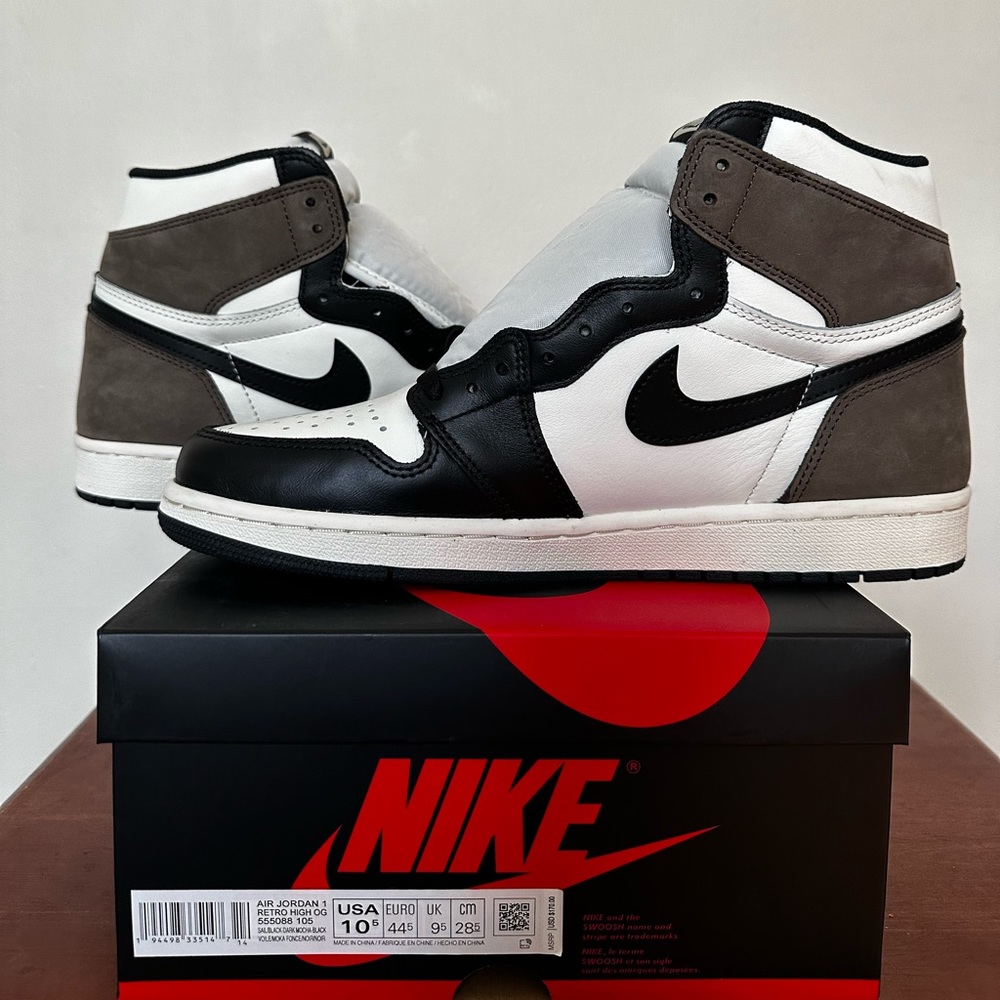 Nike‎ Jordan 1 Retro High OG in Dark Mocha